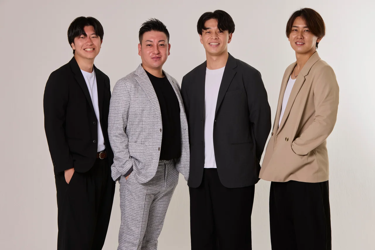 S-FIXのメンバー4人